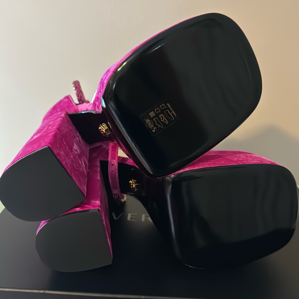 BNWT Versace Pink Velvet Aevita Platform Shoes - Picture 3 of 3